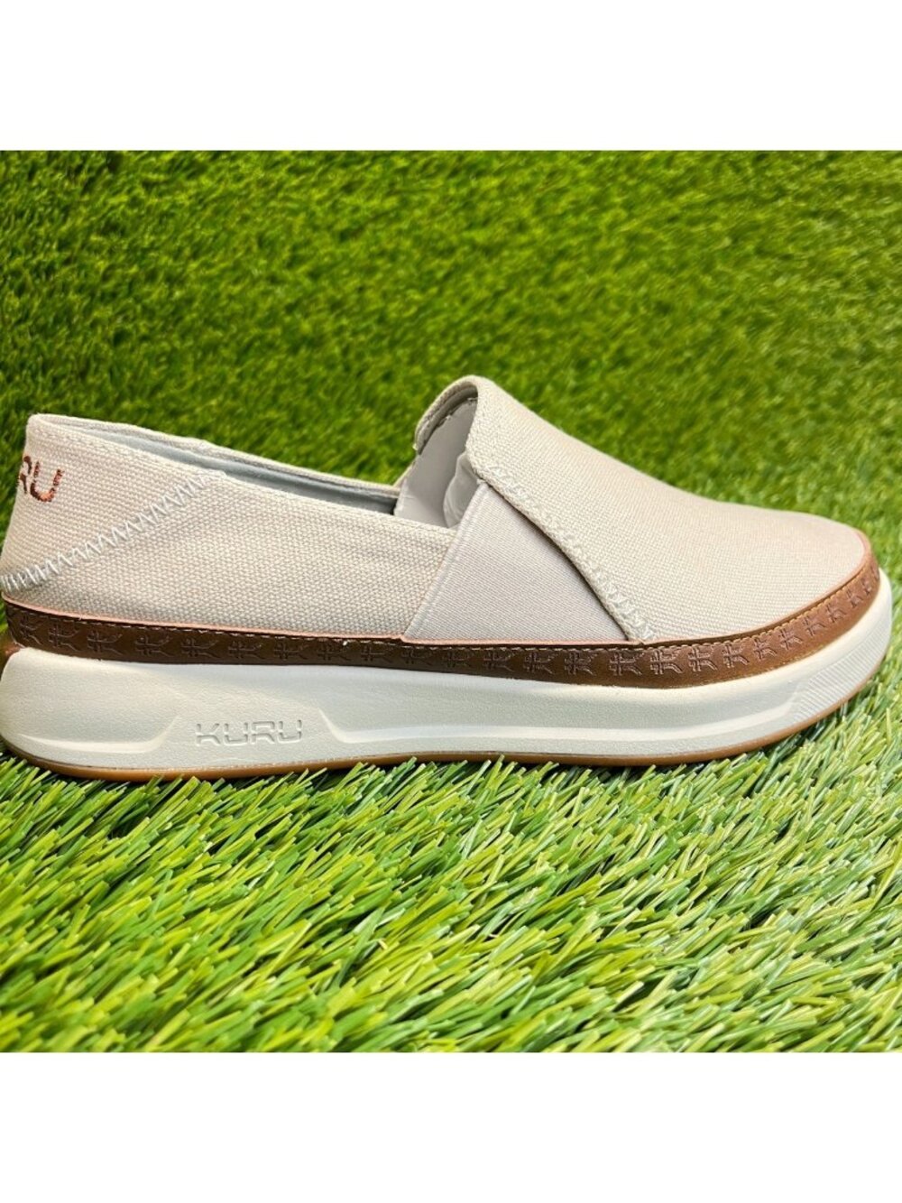 Kuru Roam Atla Classic Womens Size 6 Beige Brown Casual Walking Slip-On Shoes